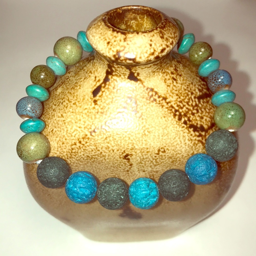 Essential Oil Diffuser Bracelet - Picture 6 of 9